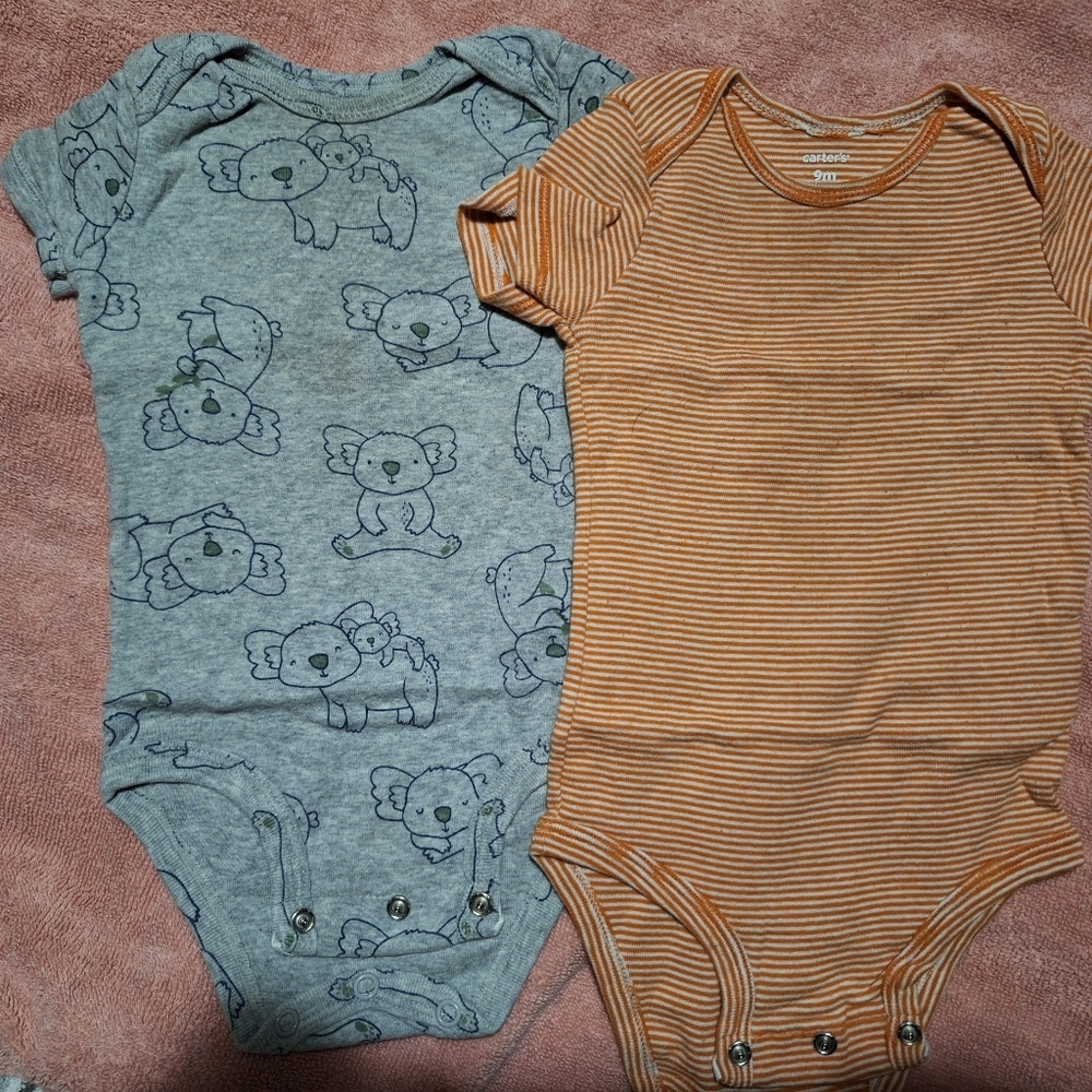 5/$20 Carter's Gray and Orange Tshirt Short Sleeve One Piece Bodysuit Size 9M